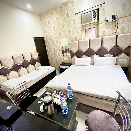 Swaran Hotel Amritszár Kültér fotó