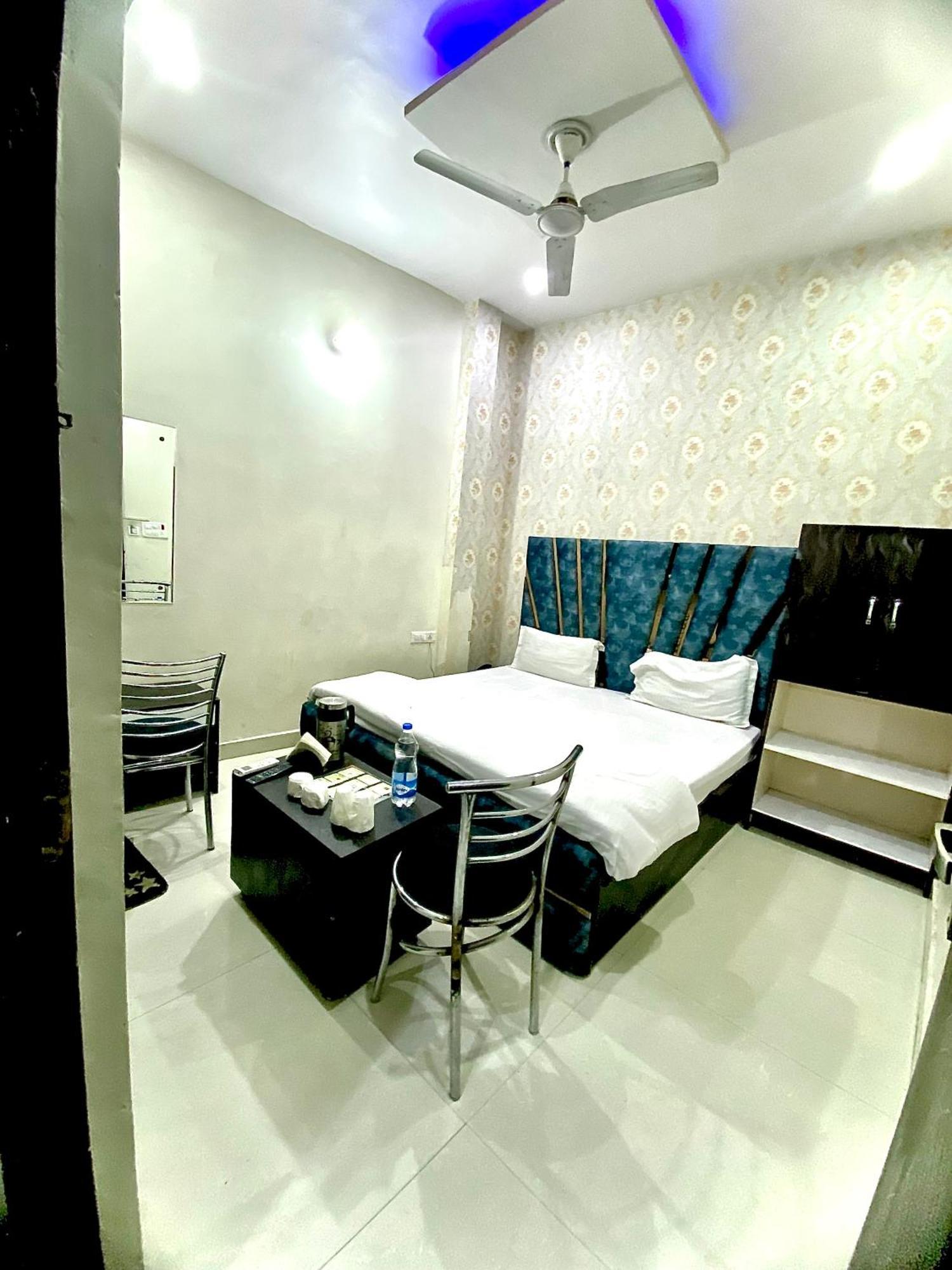 Swaran Hotel Amritszár Kültér fotó