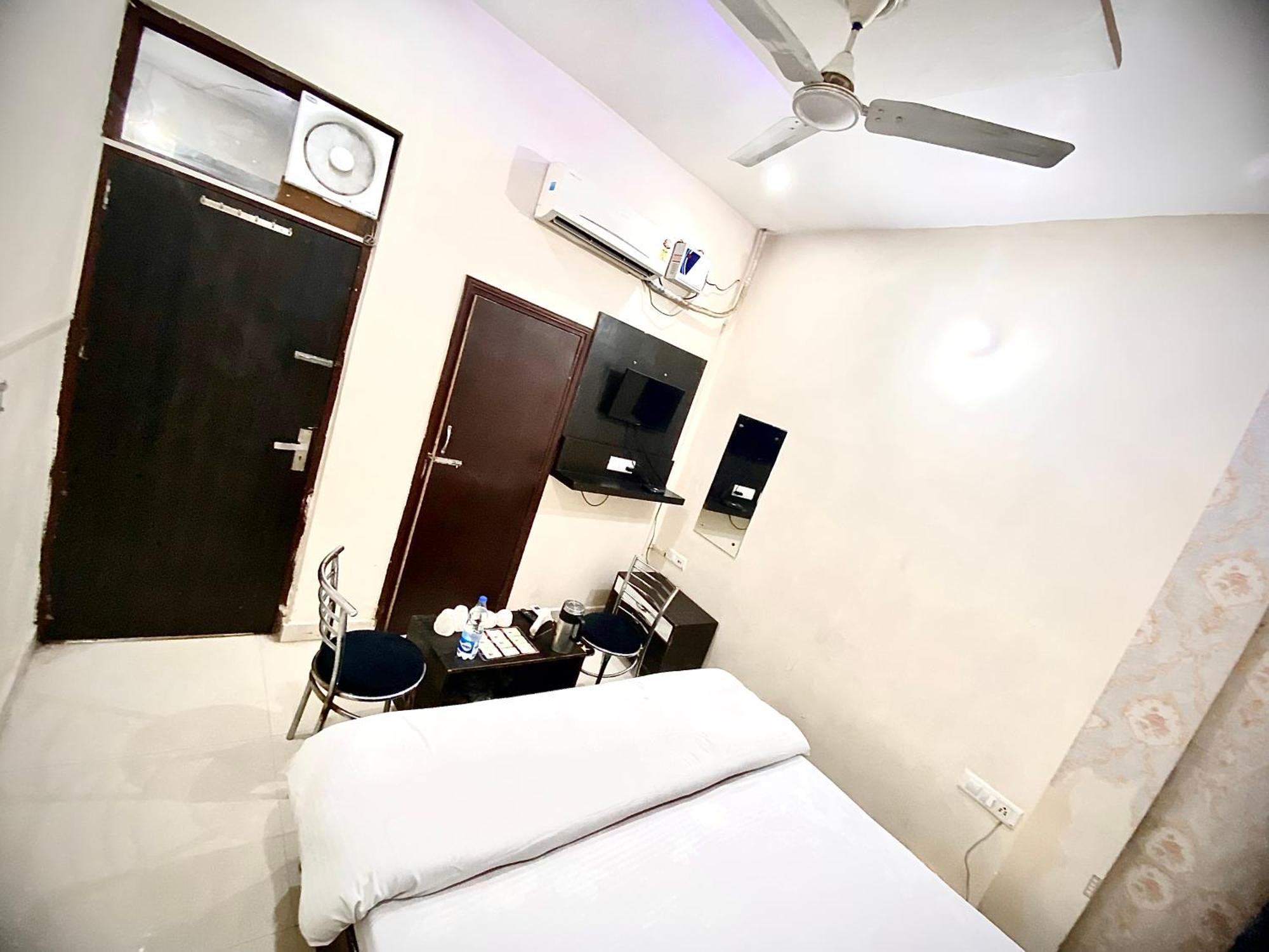 Swaran Hotel Amritszár Kültér fotó