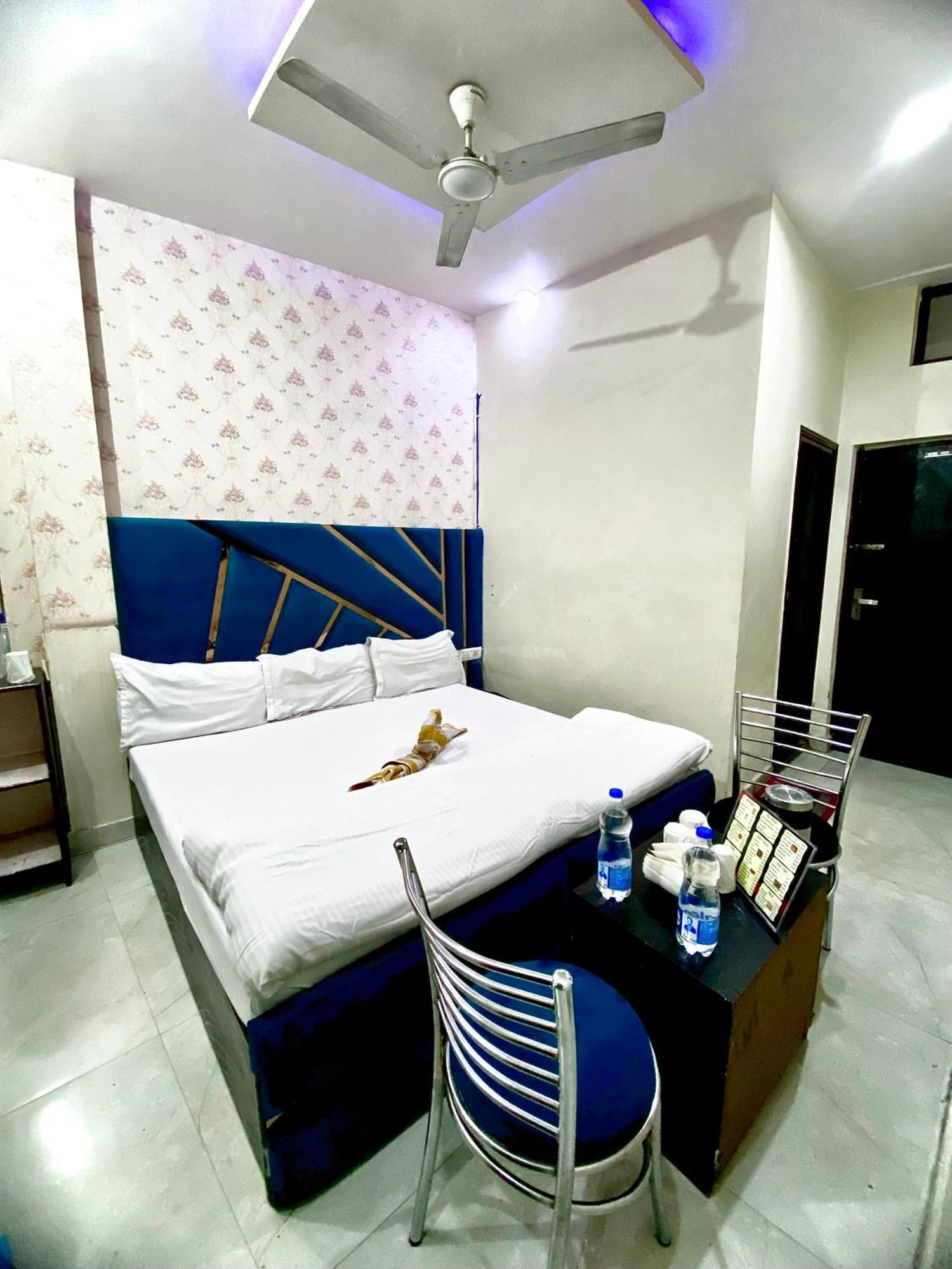 Swaran Hotel Amritszár Kültér fotó